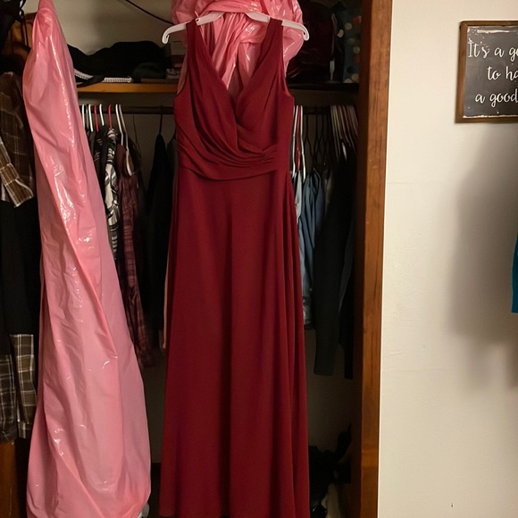 Elegant dress, in perfect condition, never worn - Picture 1 of 4